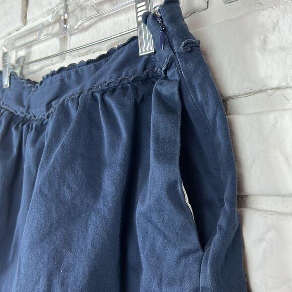 Vineyard Vines navy blue scalloped skirt size 6 - Picture 8 of 11